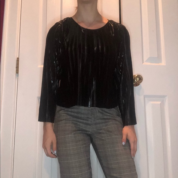 NWT ZARA PLEATED LEATHER BLACK LONG SLEEVE TOP - Picture 11 of 13